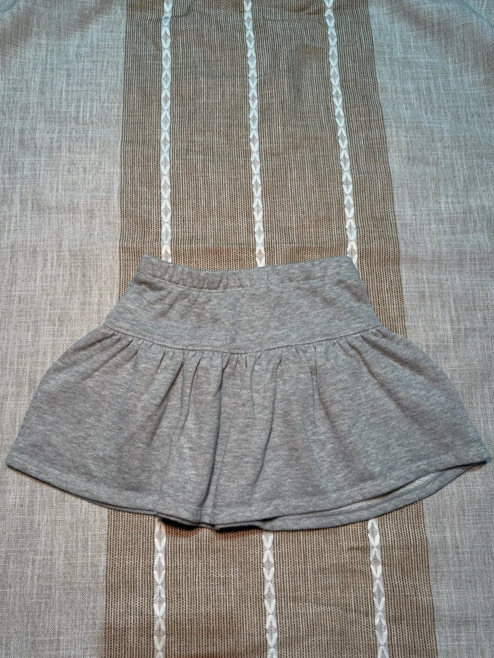 GAP Girls' Light Gray Pull-On Skort with Drawstring sparkles